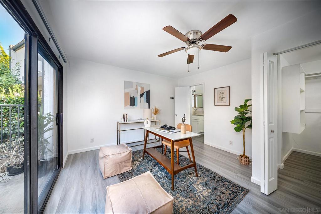 La Costa - Residential