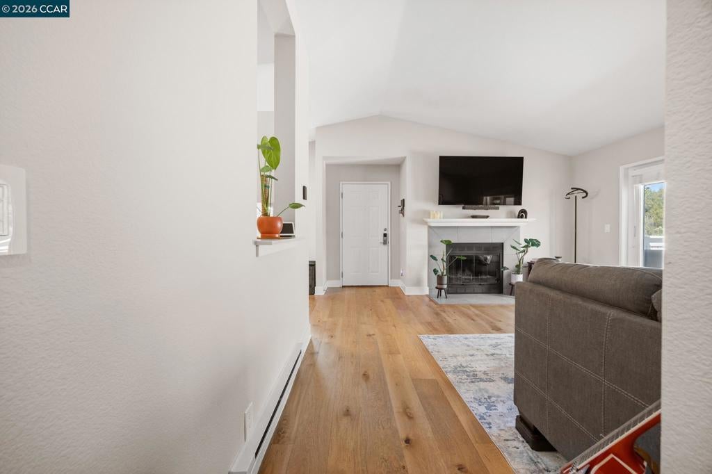 158 Bayside Court