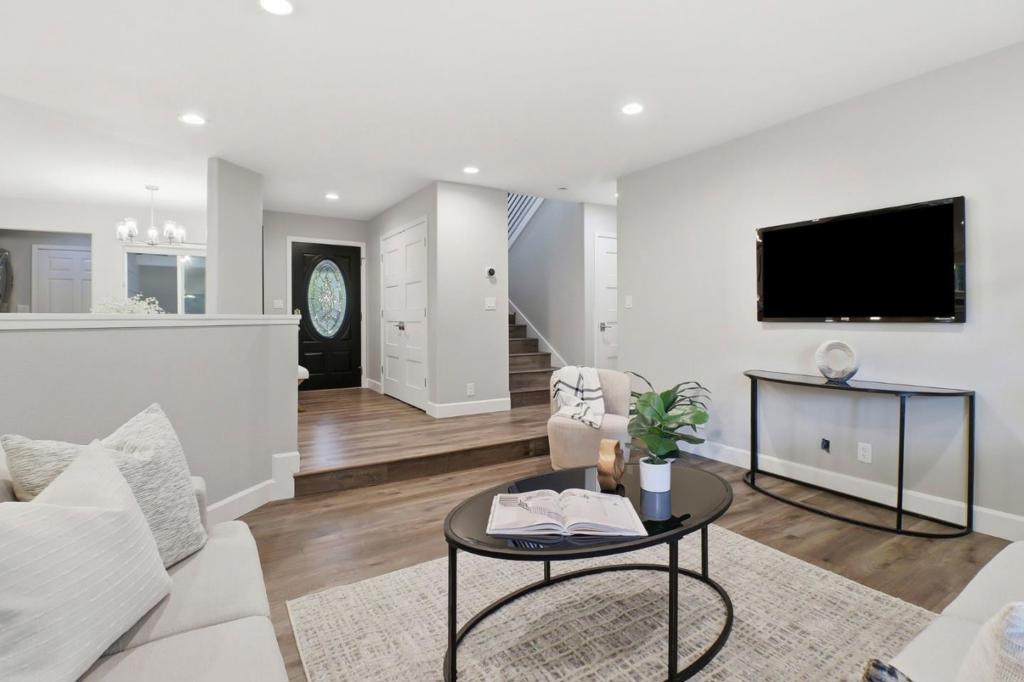 969 Twin Brook Court