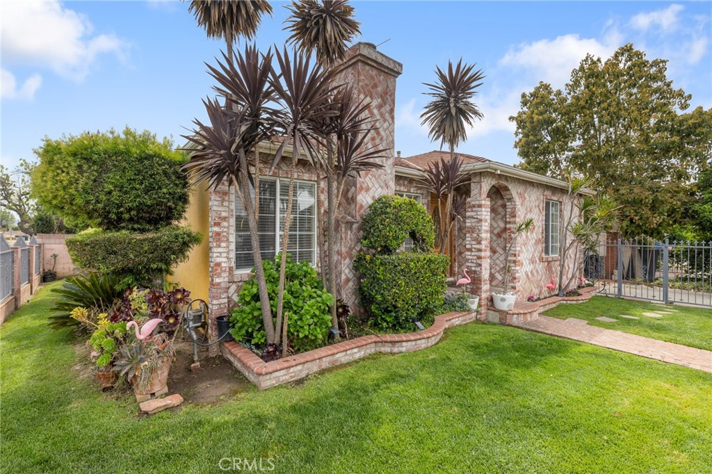 19500 Bassett Street