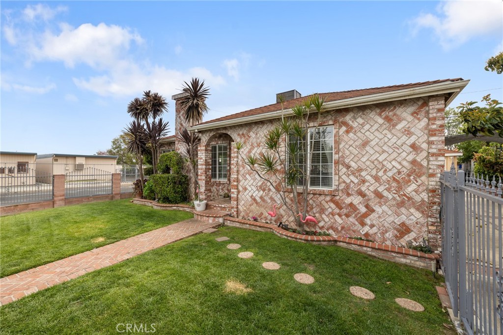 19500 Bassett Street