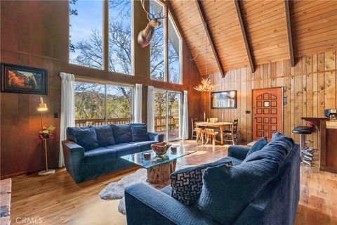 Photo of 26375 Augusta Drive, Lake Arrowhead, CA 92352 (MLS # IG25245778)