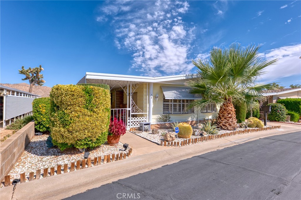 7501 Palm Ave SPC 70