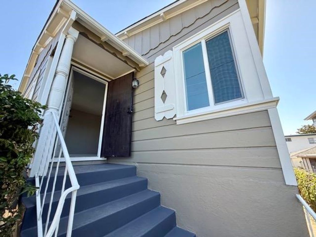Photo of 2706 2706 Short St St, Oakland, CA 94619 (MLS # 41121640)