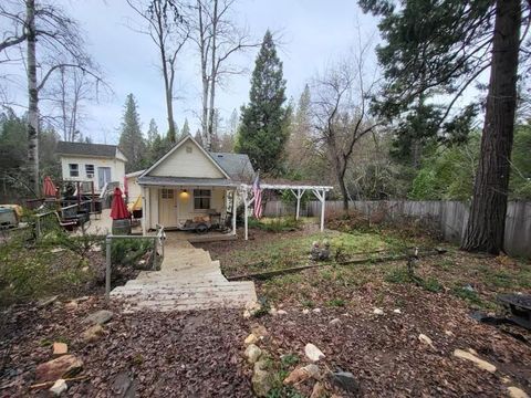 Photo of 1902 Garner Road, Mokelumne Hill, CA 95245 (MLS # ML82047525)