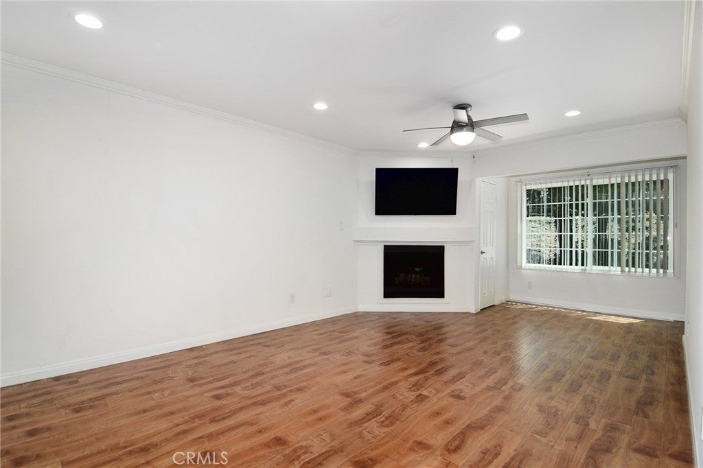 5525 Canoga Avenue 124