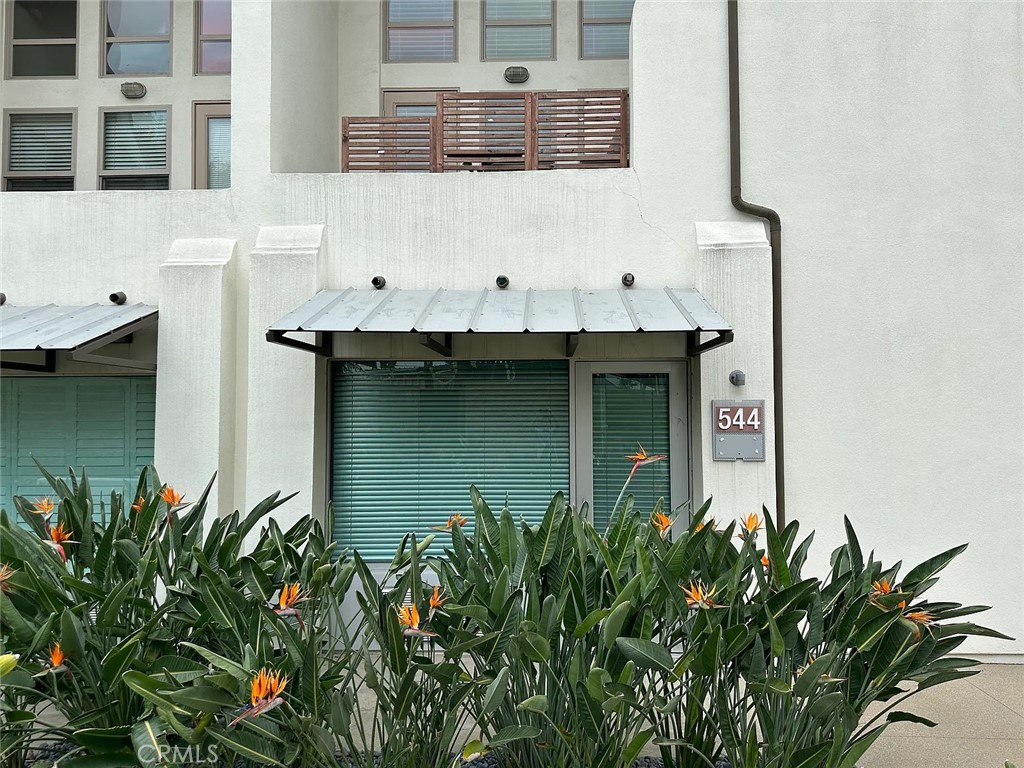 544 S Brea