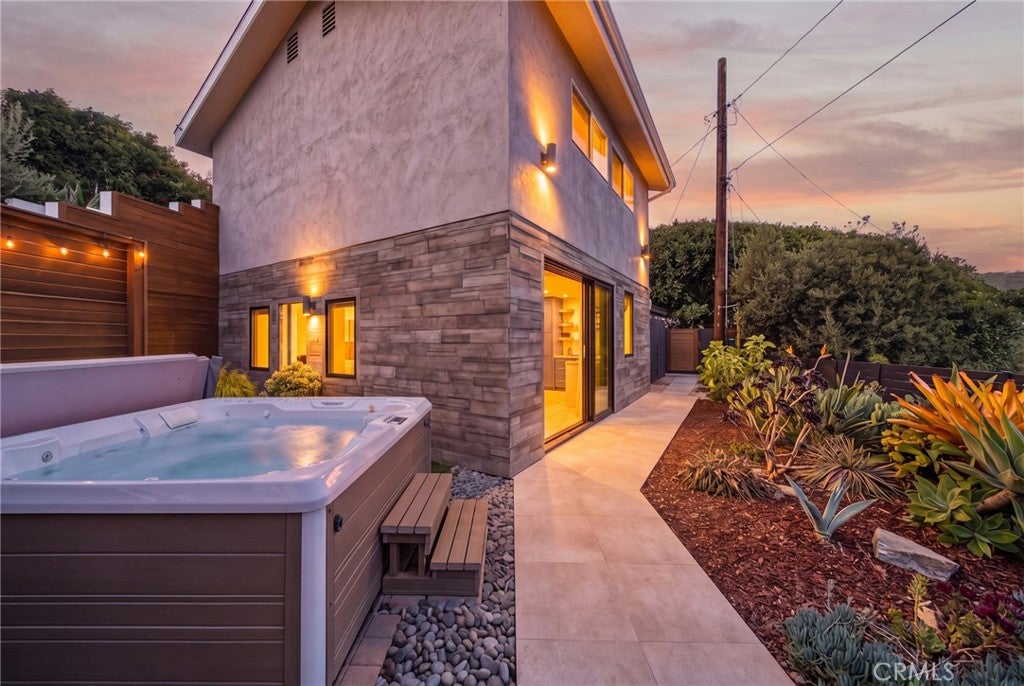 1474 Bluebird Canyon Drive, Laguna Beach CA 92651 - Photo 39