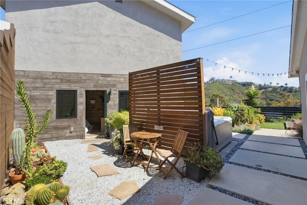 1474 Bluebird Canyon Drive, Laguna Beach CA 92651 - Photo 23