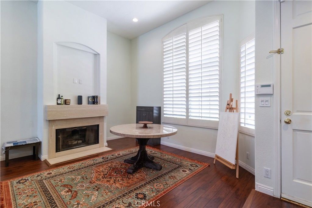 Photo of 813 N Martel Avenue #2, Los Angeles, CA 90046 (MLS # AR25188961)