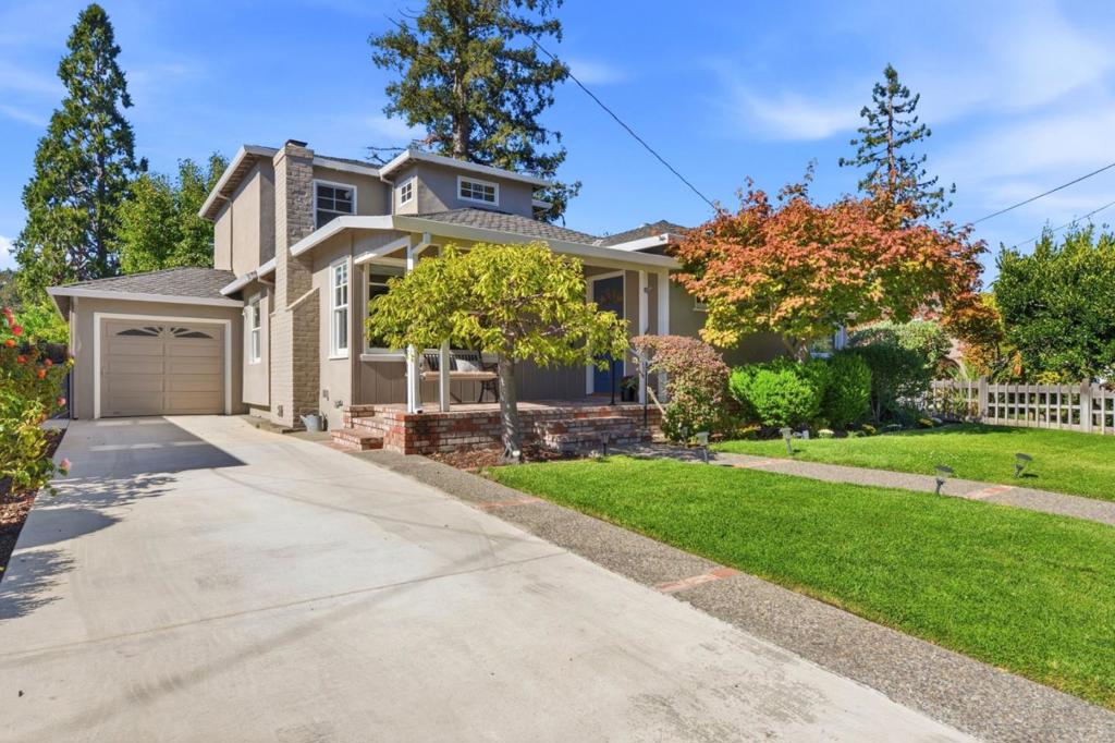 1604 White Oak Way