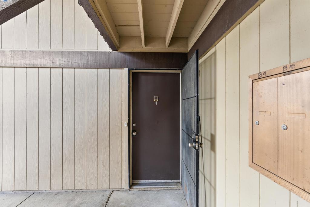 Not Listed - Residential