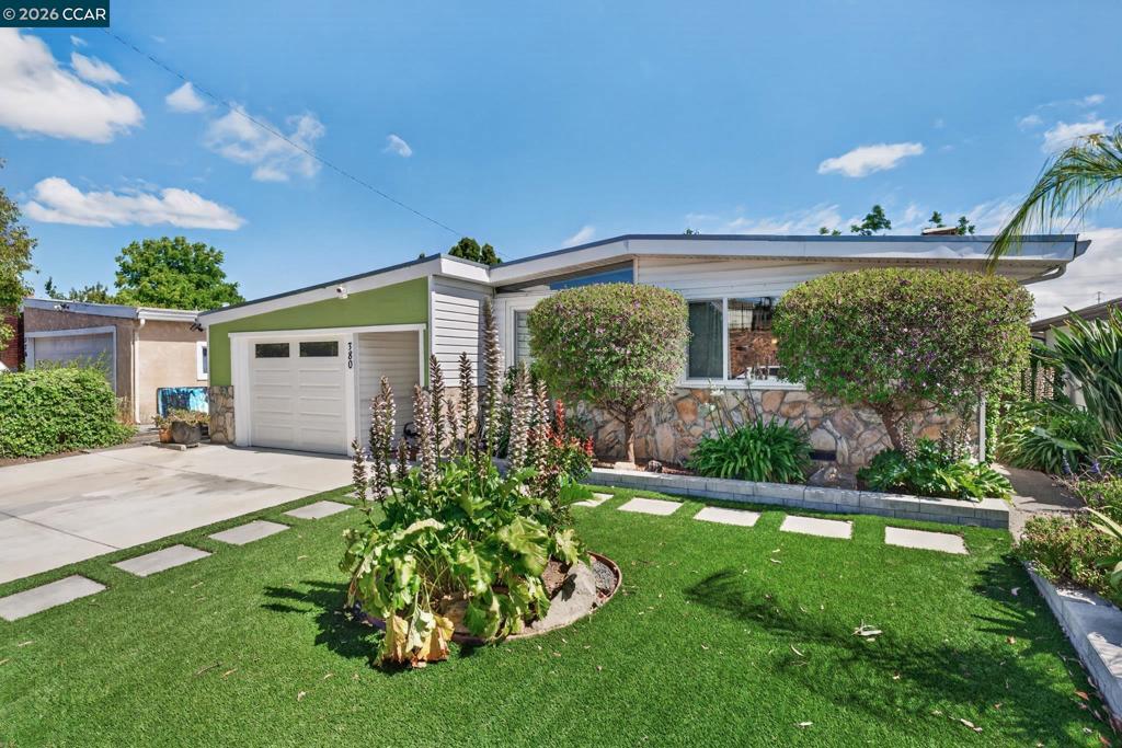 380 Alhambra Ave