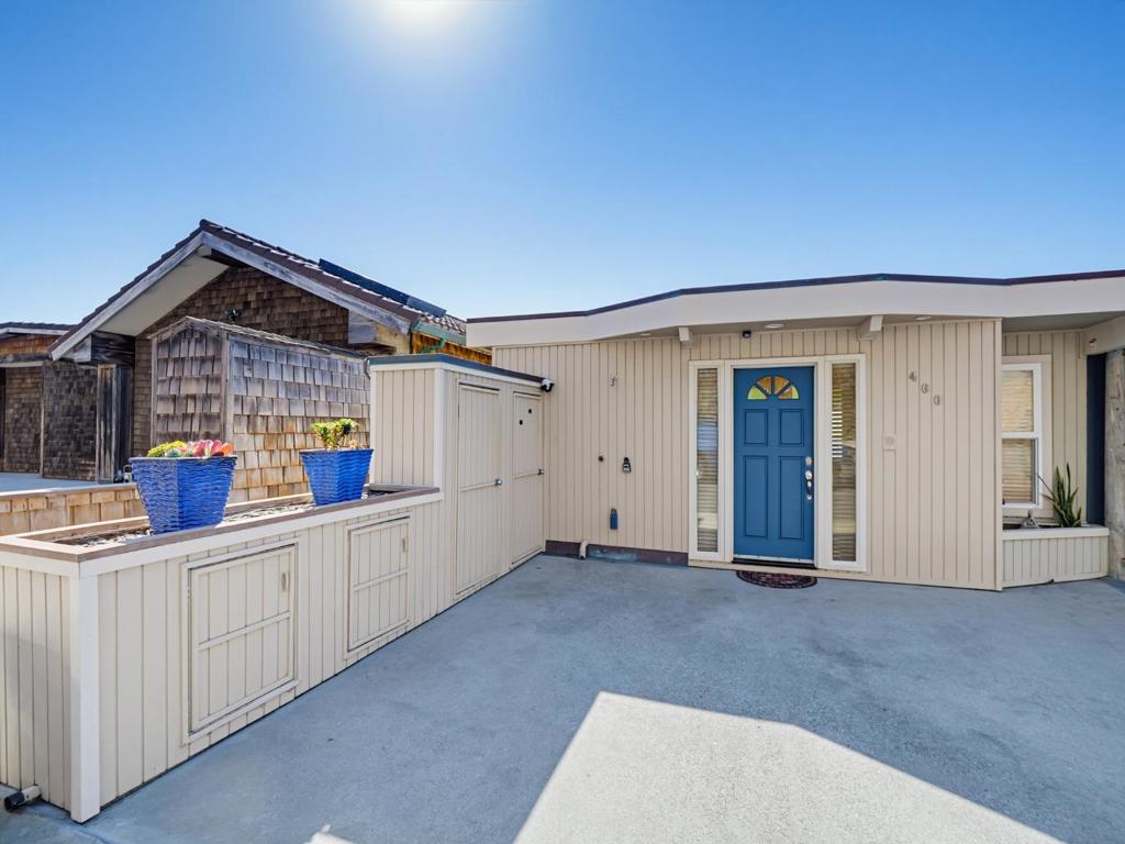 460 Oceanview Drive