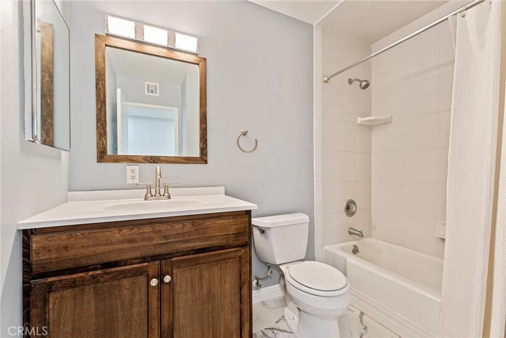 Bakersfield, California 93309, United States, 3 Bedrooms Bedrooms, ,2 BathroomsBathrooms,Residential,Active,227493