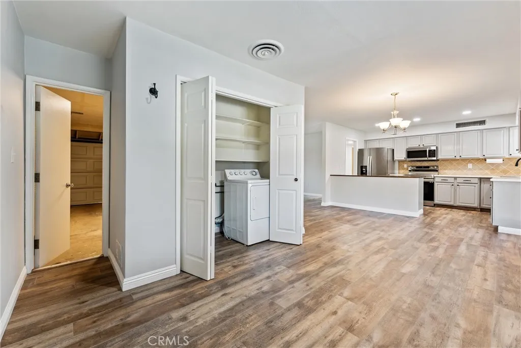 Bakersfield, California 93309, United States, 3 Bedrooms Bedrooms, ,2 BathroomsBathrooms,Residential,Active,227493