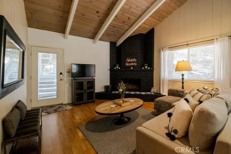 Cedar Glen, California 92321, United States, 3 Bedrooms Bedrooms, ,1 BathroomBathrooms,Residential,Active,187216