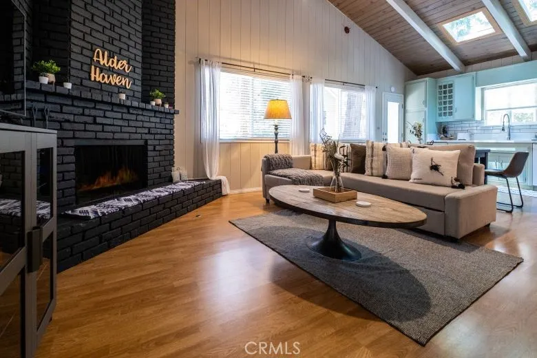 Cedar Glen, California 92321, United States, 3 Bedrooms Bedrooms, ,1 BathroomBathrooms,Residential,Active,187216