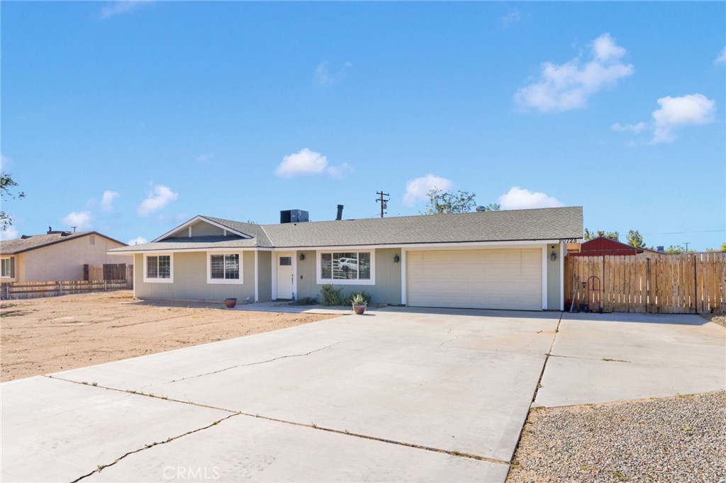 Standard Sale! Open Great Room, Bedrooms are Spacious, RV access, and Yard is fenced in with big lot.