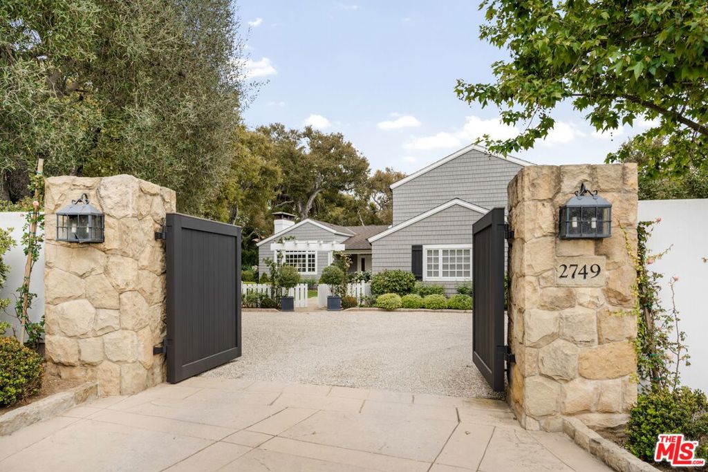 2749 Sycamore Canyon Road