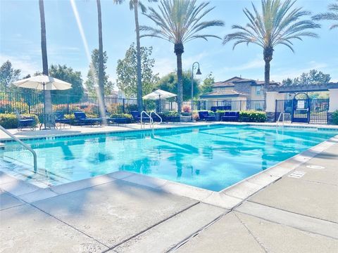 44011 Rivo Court Temecula CA 92592