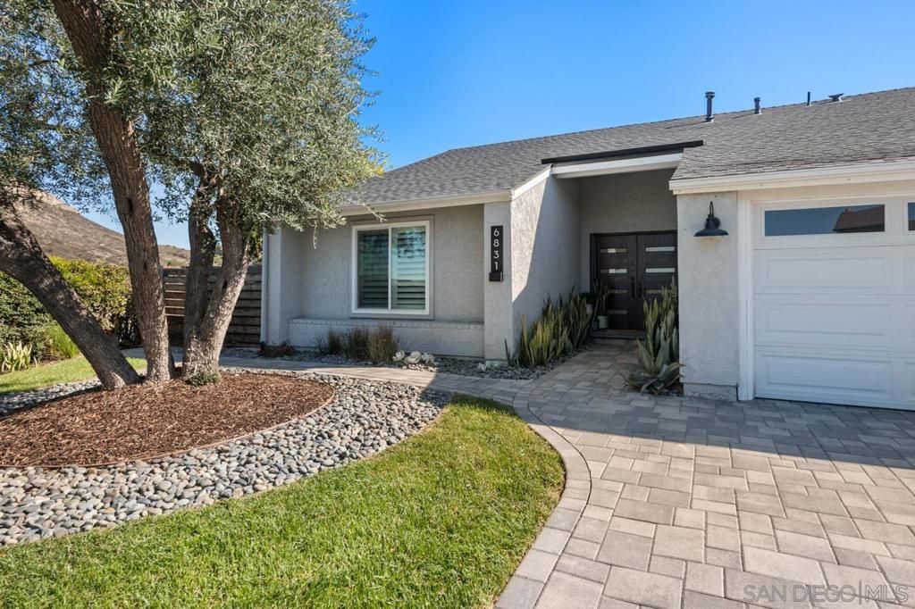 Photo of 6831 El Banquero Pl Pl, San Diego, CA 92119 (MLS # 250042183SD)