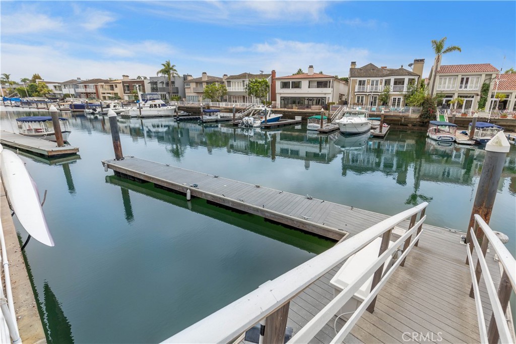 715 Bayside Drive