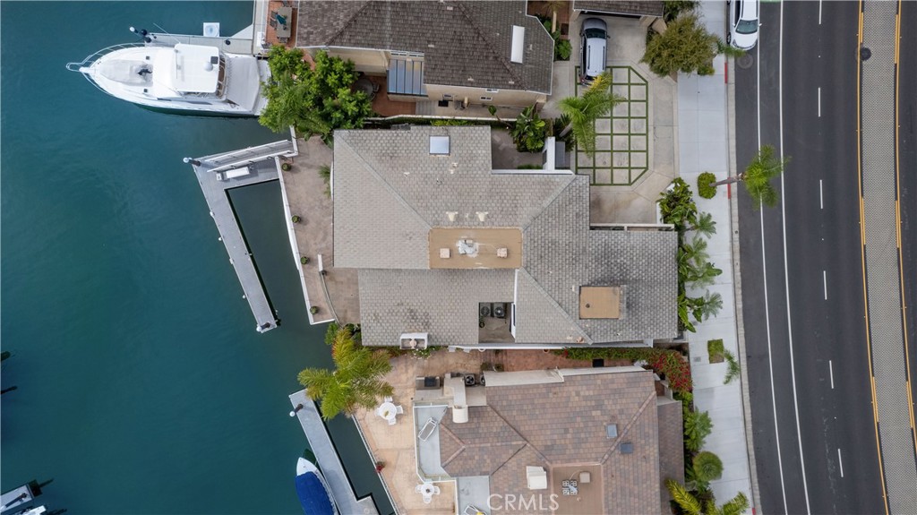 715 Bayside Drive
