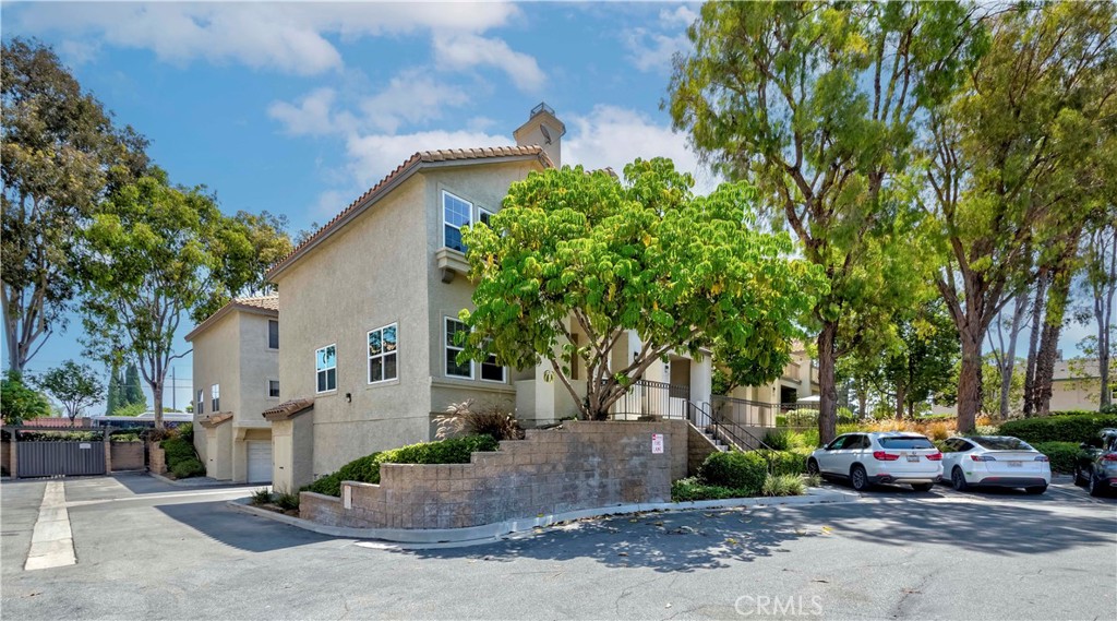 15034 Ocaso Avenue