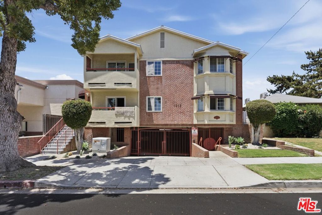 1015 E Spazier Avenue 205, Burbank CA 91502