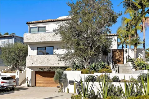 MLS: OC25273393