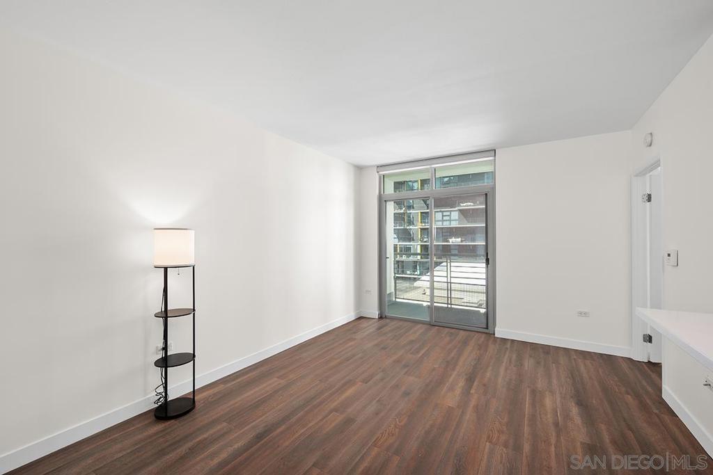 425 W Beech Street 721