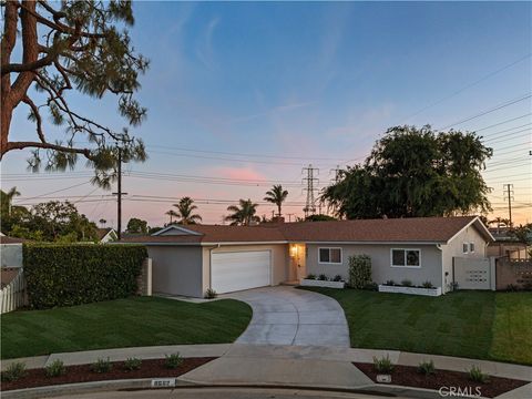 Photo of 8662 Royer Circle, Huntington Beach, CA 92647 (MLS # OC26080097)
