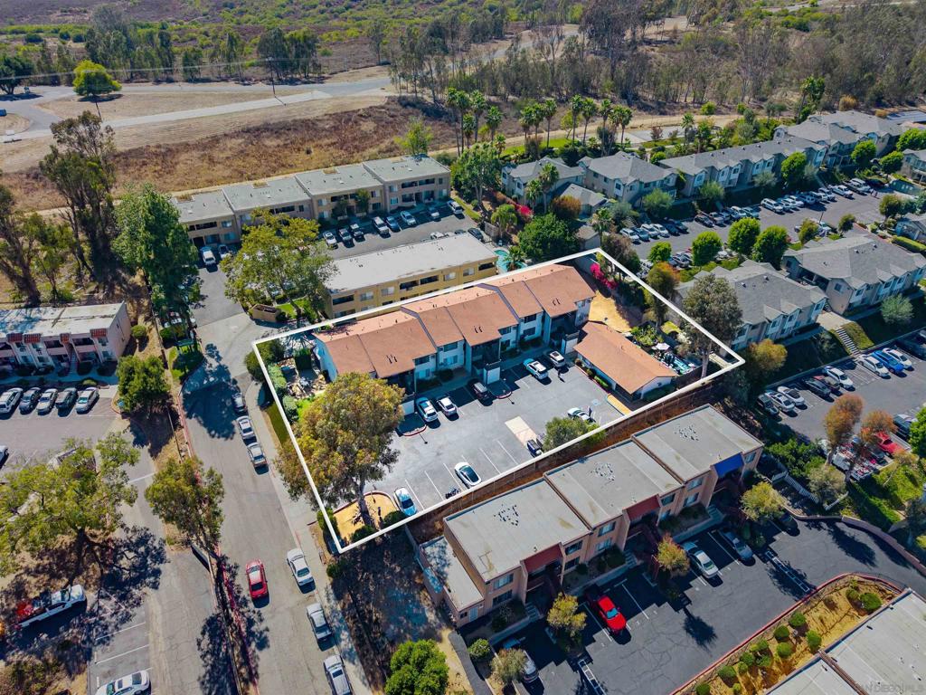 725 Alturas Lane