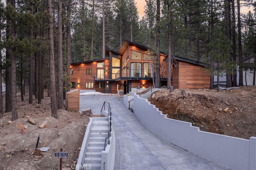 42421 Evergreen Drive