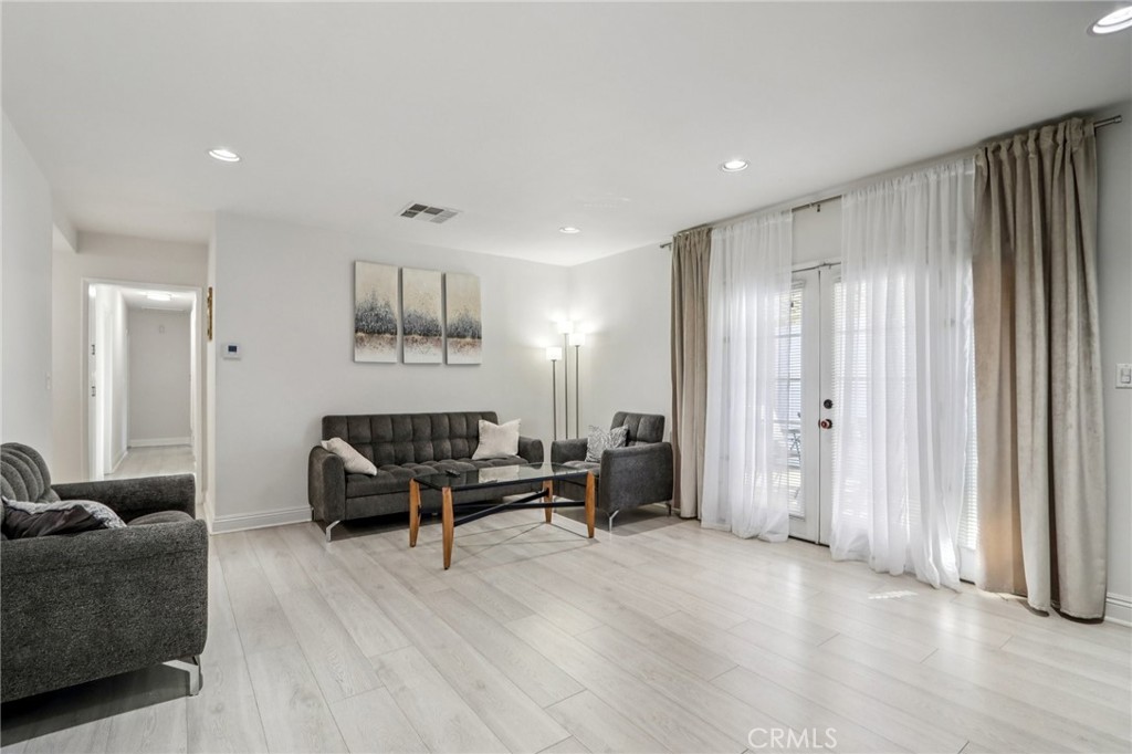 16428 Halsted Street