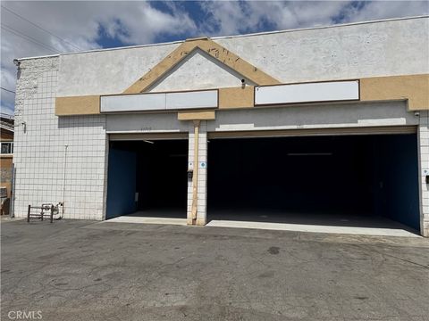 Photo of 11711 Colima Road, Whittier, CA 90604 (MLS # CV25106755) Photo of 11711 Colima Road, Whittier, CA 90604 (MLS # CV25106755)