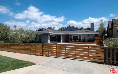 8204 Tuscany Avenue Playa Del Rey CA 90293