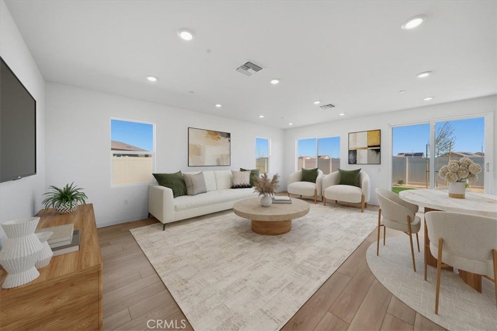 3329 E Avenue J-4
