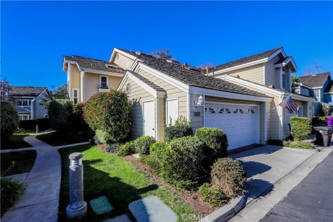 Photo of 431 Cranston Court #101, Long Beach, CA 90803 (MLS # PW26145724)