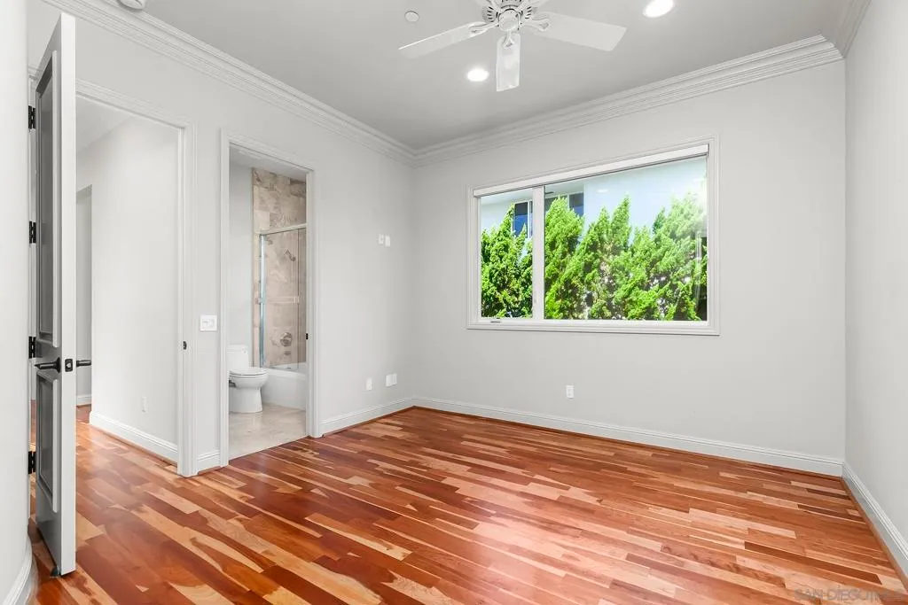 La Jolla, California 92037, United States, 3 Bedrooms Bedrooms, ,4 BathroomsBathrooms,Residential,Active,201324