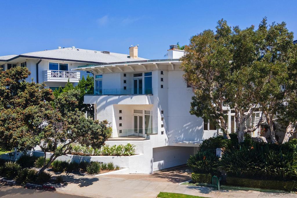 229 Coast Blvd