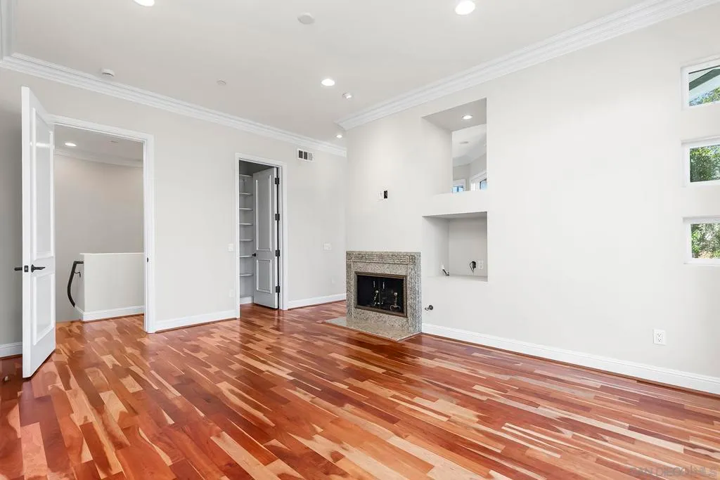 La Jolla, California 92037, United States, 3 Bedrooms Bedrooms, ,4 BathroomsBathrooms,Residential,Active,201324