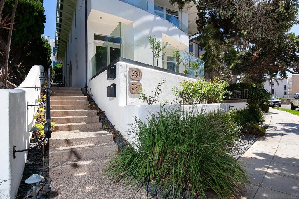 229 Coast Blvd