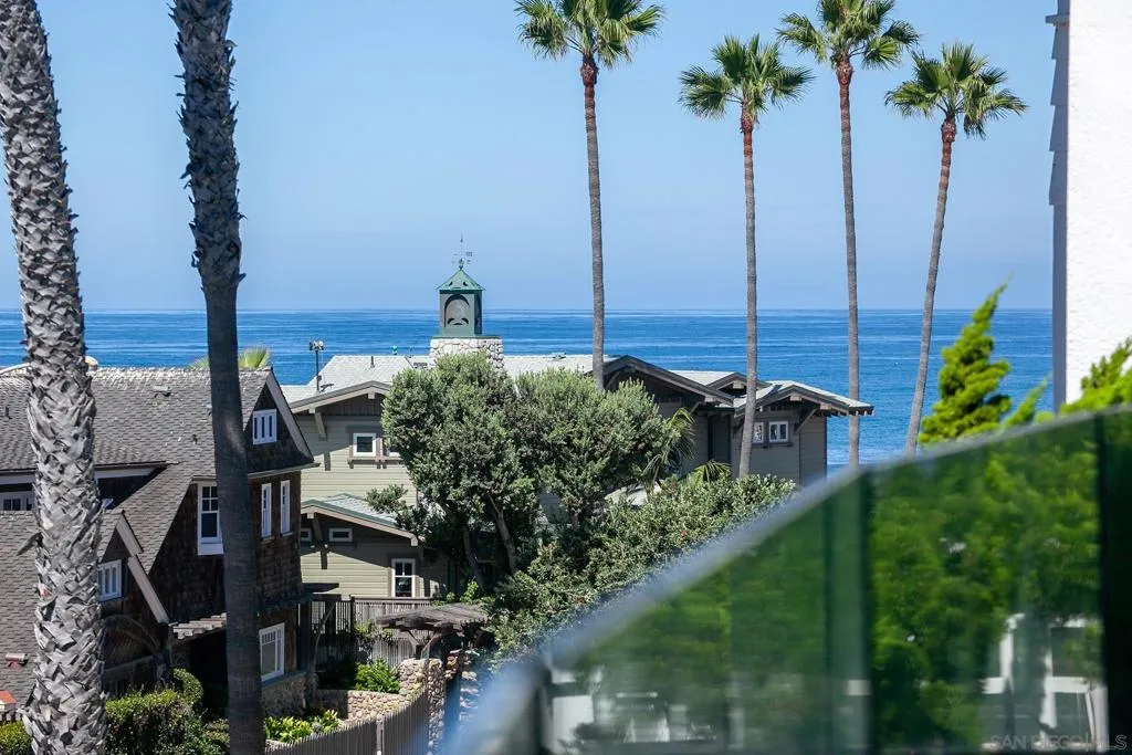 La Jolla, California 92037, United States, 3 Bedrooms Bedrooms, ,4 BathroomsBathrooms,Residential,Active,201324