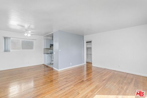 Photo of 4733 N Lexington Avenue, Los Angeles, CA 90029 (MLS # 26641033)