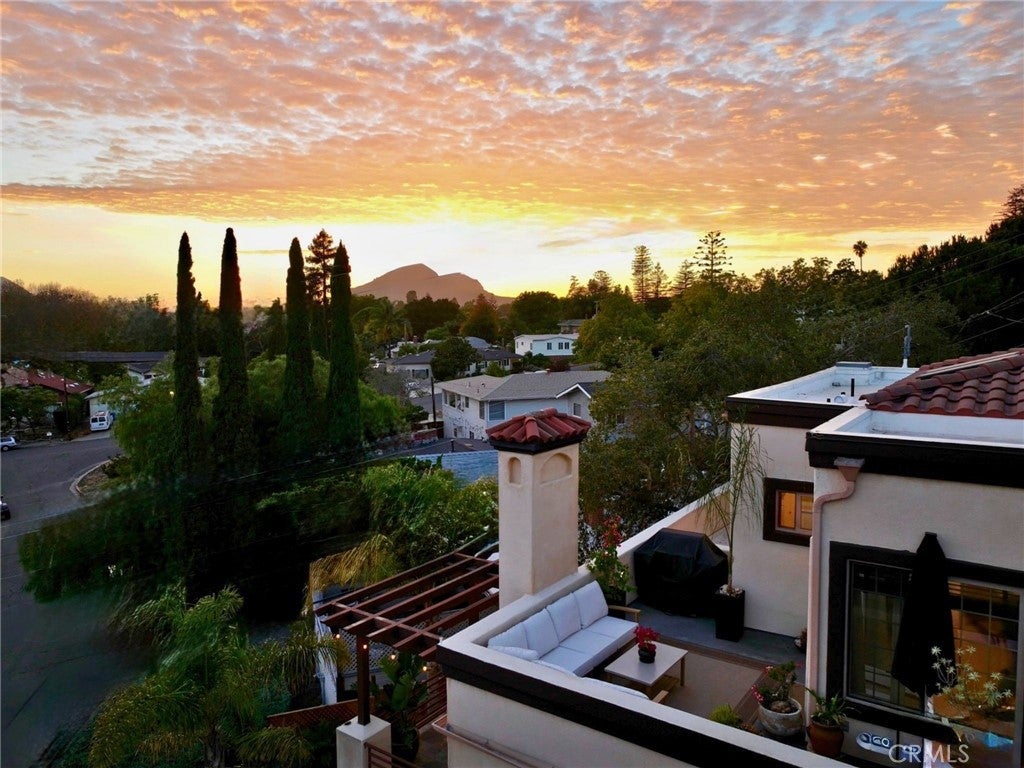 2176 Santa Ynez Ave.