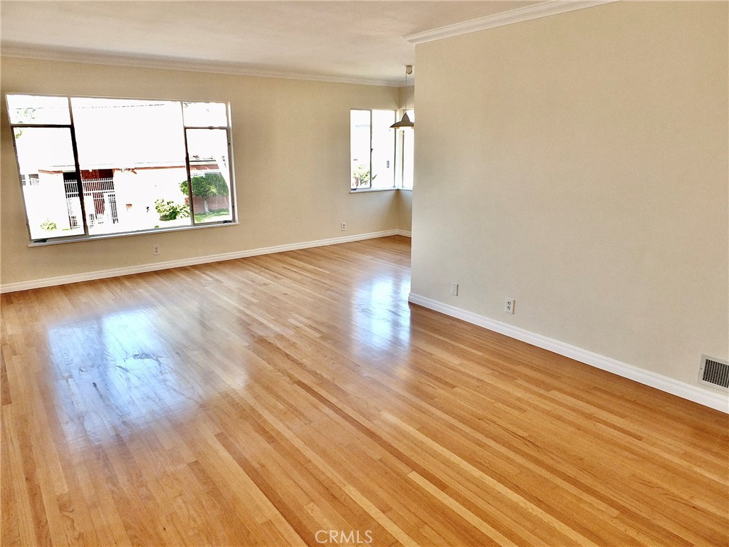 1250 E 3rd Street 7