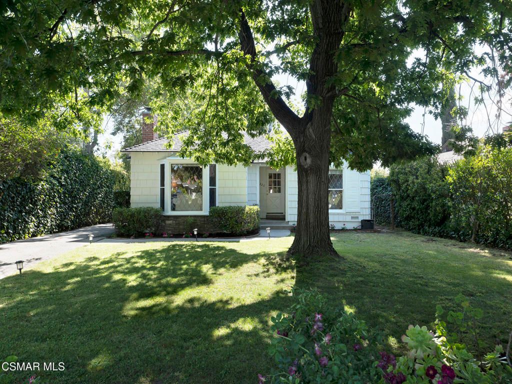 Photo of 5326 Norwich Avenue, Sherman Oaks, CA 91411 (MLS # 226002183)