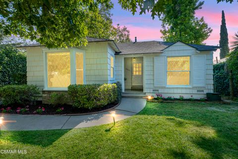Photo of 5326 Norwich Avenue, Sherman Oaks, CA 91411 (MLS # 226002183)